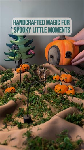 This Halloween, let imagination come alive with Bumbu Toys’ handcrafted wooden pumpkins, ghosts, and forest friends! 🍂👻 Each piece is lovingly made to spark storytelling and creative play, while doubling as charming seasonal décor for your home. Whether set up on a play shelf or as part of your festive display, these wooden wonders bring warmth, whimsy, and a touch of spooky delight to every corner 🕯️🎃✨ . Invite a little magic in — decorate, play, and dream with the Halloween Collection from