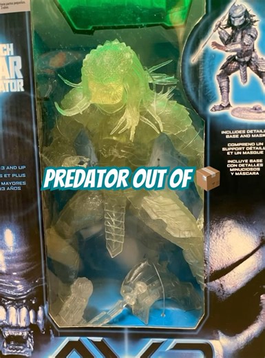 Predator vs Aliens , Invisible Predator out of Box 📦 #ai #shorts #predator