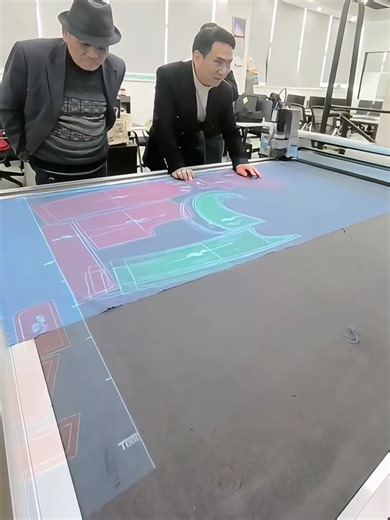 ✨ Where craftsmanship begins — the art of professional garment cutting. Before a garment is sewn, its quality is determined at the cutting table. Precision cutting is not just slicing fabric — it’s engineering each layer with accuracy that protects shape, drape, and fit. Every grainline must align, every notch must match, and every curve must follow its pattern with millimeter consistency. Whether cutting delicate chiffon, structured twill, or stretch blends, true mastery lies in controlling ten