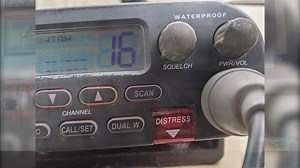 Tim Warner from VMR Mornington & Hastings - Volunteer Marine Rescue inc explains how to get a VHF marine radio licence and how to call in an emergency. Find out more: https://transportsafety.vic.gov.au/maritime-safety/recreational-vessel-operators/powerboat/trip-preparation/safety-equipment/marine-radio Current coronavirus (COVID-19) restrictions: https://betterboating.vic.gov.au | Safe Transport Victoria - Maritime