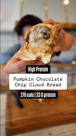 You can eat this entire loaf and still stay on track! 🎃 This Pumpkin Chocolate Chip Cloud Bread is light, fluffy, high protein, and very low in sugar. Perfect for fall baking, weight loss, or anyone who wants a guilt free treat. ✔️ Only 46 calories each ✔️ 5.5g protein per piece TOTAL: 276 Cals | 33 G protein Pumpkin Chocolate Chip Cloud Bread Recipe 👇 * 🥚 1 cup egg whites * 🎃 3 tbsp pumpkin purée * 🥛 3 tbsp nonfat Greek yogurt * 🍬 2 tbsp sugar free sweetener * 🍂 1 tsp pumpkin pie spice *