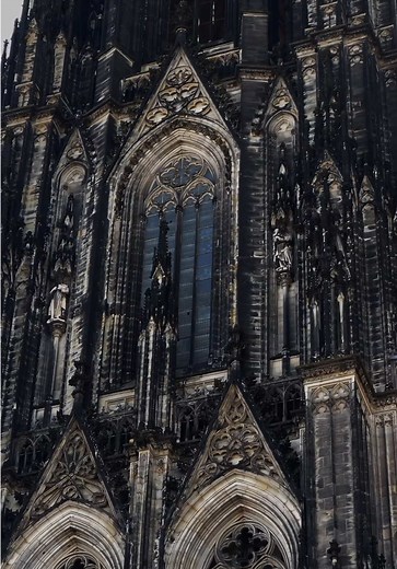 Exploring Cologne Cathedral: A Gothic Architecture Marvel