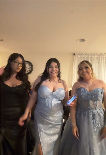 Prom Night Highlights with Friends and Fun