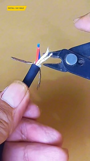528K views · 7.8K reactions | XLR Soldering Tutorial | DJ Erick MadLife | Facebook