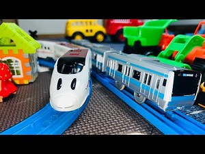 Shinkansen Tsubame 🚄 & Keihin-Tōhoku Line 🚆 | Takara Tomy Plarail Train Play Video @SKToyWorld