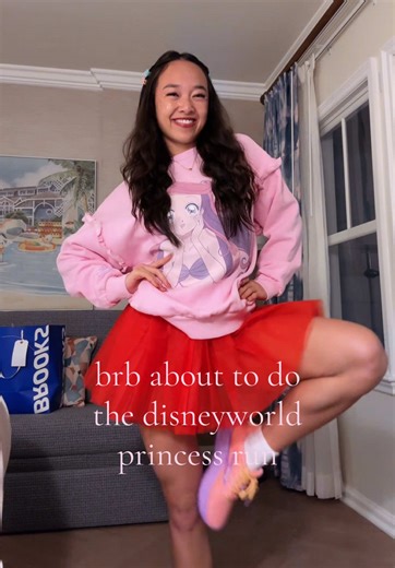 Let’s do this thing!!! 🧜🏻‍♀️✨💝 #WDWPrincessHalf @Disney Parks #disneyworld #rundisney #princess #marathon