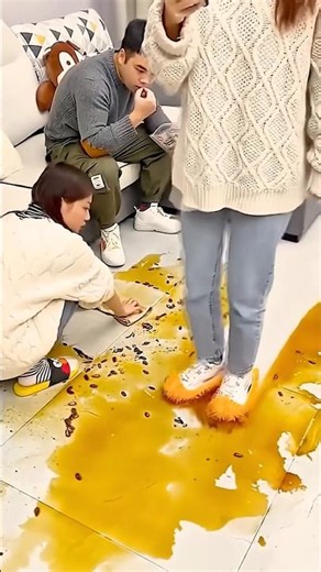 🔔Microfiber Mop Shoes for Floor Cleaning – Clean While You Walk 👟🧹