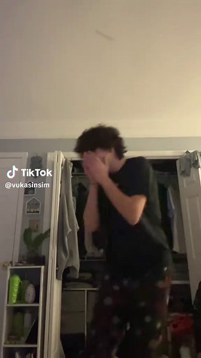 Looping the Rooms: Cool Animation and Meme Tutorial