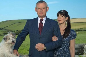 Martin Clunes announces death of 'fantastic' Doc Martin co-star live on air