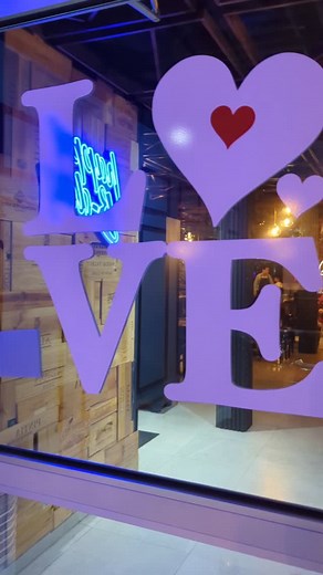 ✨ Una noche, un amor, un sí para siempre. ✨ Cuando el amor se...