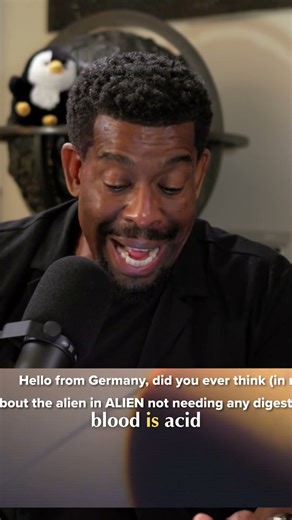 Alien's Digestive Secret: No Poop Needed! #shorts