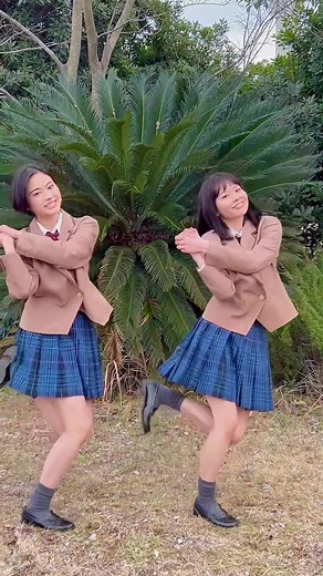 📣TVerにてドラマ最新話まで無料配信中📣詳しくはプロフィール欄！踊ってみた #制服 #高校生 #安斉星来 #新谷ゆづみ #卒業@seiraanzai