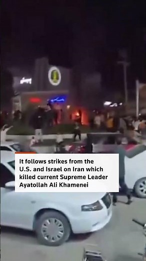 Iranians topple an Ayatollah monument