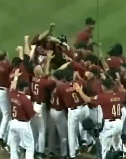 MLB Top Plays (pt 20): Chris Burke Walk Off HR vs Braves #astros #mlb #baseball #topplays