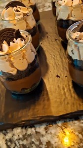 Dessert en verrines au chocolat et à l’Oreo | لالة خديجة