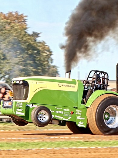 Traktor Pulling Meisterschaft 2025: Krone Hulk vs. Case IH