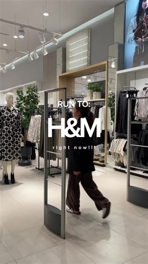 Run to the nearest H&M right now! many choices of chic and high quality outfit with affordable price 🛒 #HMIndonesia @H&M