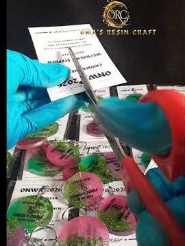 Here is a look at our keychain packaging process. Every detail counts. #resinkeychain #diy #resinart