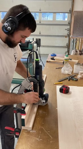 Woodworking Techniques: Master the Plunge Router