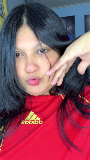 La patrona ❤️ (@laoficial161)’s videos with Un beso - Nueva Línea