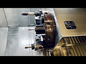 CNC-Drehmaschine: Drehen und Gewinde rollen