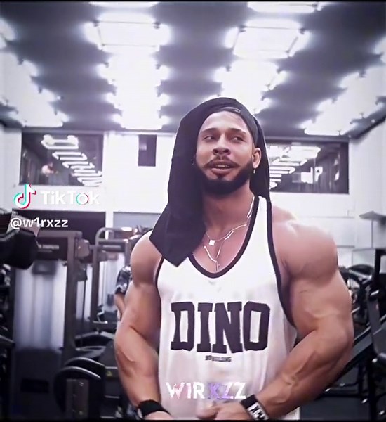 Dancing Bodybuilder | Gym Motivation Edit