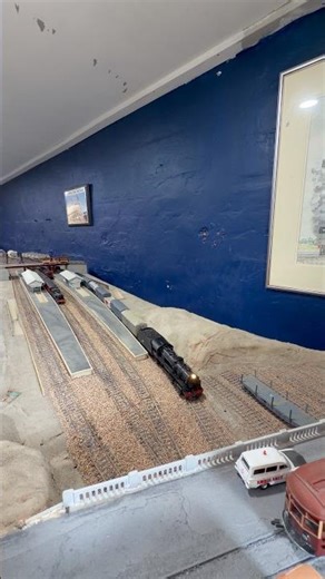 Webb locomotive 705 with a goods train #australiantrains #train #hoscale #modeltrains