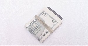 Your eyes aren’t fooling you – your FSA dollars might disappear. Be sure to submit your 2017 expenses. | American Optometric Association