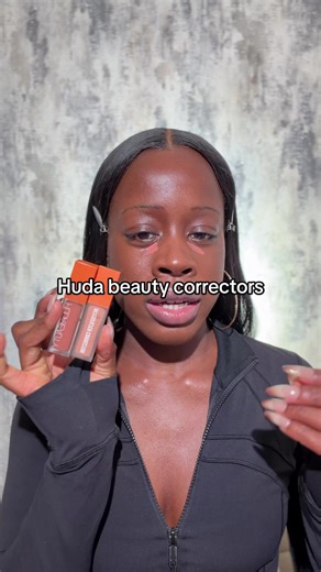 Obsessed with peachy tones rn @Huda Beauty | Pink Makeup Look