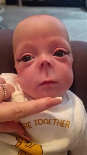 That smile 😂 #grinch #grinchtiktok #grinchyourself #babytiktok #babiesoftiktok #babies #babiesoftiktok☺️ #merrychristmas