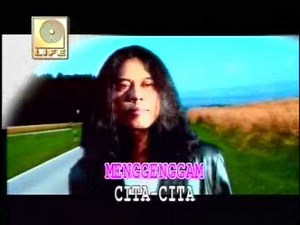 terperangkap dalam sinaran-hanafie warren