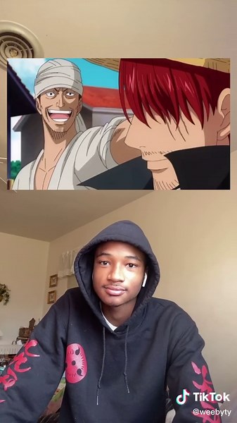 Badass Anime Moment: Shanks Strikes a Pose in One Piece