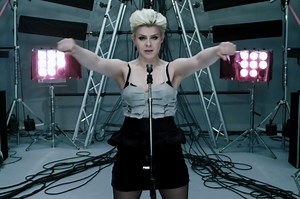 21 Reasons Robyn Is The Swedish Goddess Of Pop Music