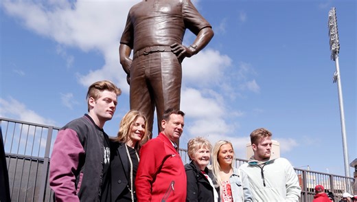 Dee Stoops, mother of Bob Stoops and matriarch of coaching family, dies