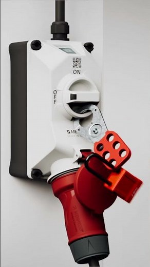 MENNEKES DUOi Wall-Mounted Receptacle | TECS