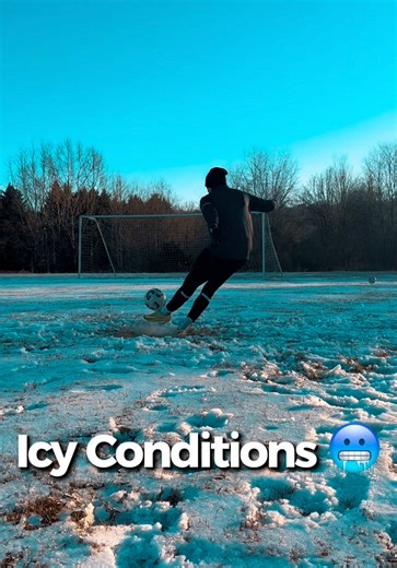 Icy Conditions 🥶 Most players wait for perfect conditions. Real ones adapt. This is where discipline and technique get sharpened. 🚀 Frozen field, crunchy ice, cool wind, good vibes only ❄️ #JJEliteSoccerTraining #hickorysoccer #hickorync #hickory #BuildingBetterBallers