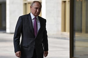 Vladimir Poutine signe la loi l’autorisant à rester à la tête de la Russie jusqu’en 2036