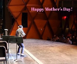 🌸 Happy Mother's Day to all the amazing mothers-- including those of fur babies! In celebration of the love, strength, and care that mothers bring into our lives, here’s a special moment from last year: Midori performing Bach during her visit with the Amarillo Symphony Youth Orchestra in Texas. | Midori