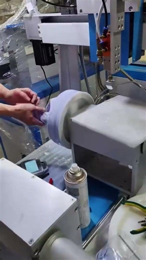 Single-station circular dispensing machine, single hole