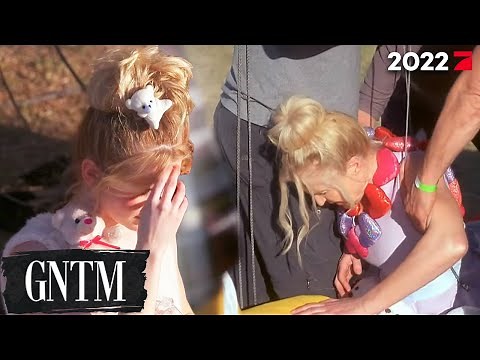 "Mir ist schlecht" - Lieselotte muss das Shooting abbrechen | GNTM 2022 ProSieben