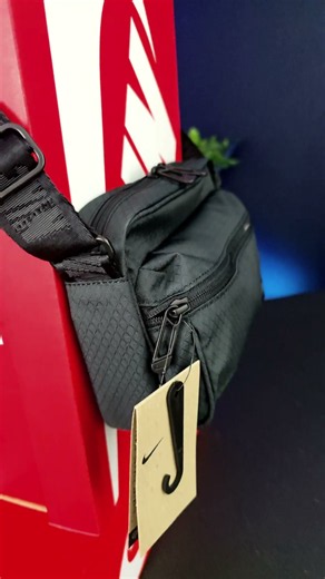 Nike Heritage Crossbody Camera Bag (3 l) #nike #camerabag #heritage @nike