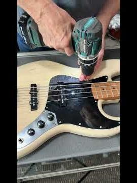 Woodcraft electric guitars || Fender Jazz Bass Thumb Rest finger ramp