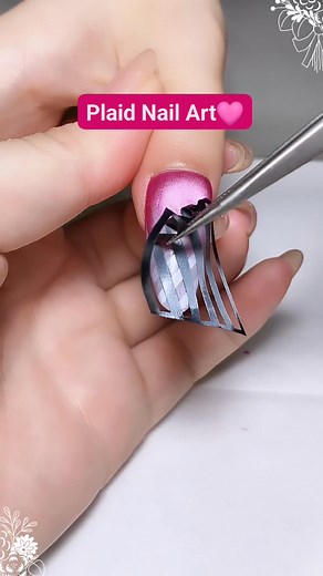 206K views · 2.3K reactions | Plaid Nail Art勺勺勺 #nails #nailartist #trend #nailsalon #nailsonfleek #fypviralシ #fypシ #nailinspo #nailart #tutorial #ideas #beauty #highlights #homeofbeauty #fashion | Home of Beauty | Facebook