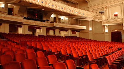 Manitowoc can't-miss events include psychic medium, John Denver music