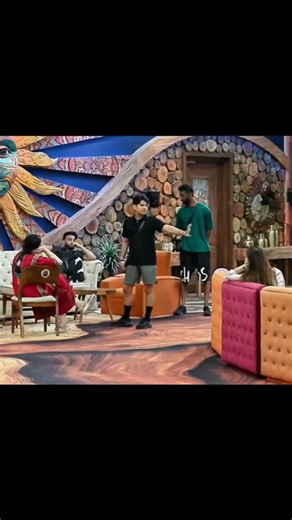 mridul angry on opposite group 😡 #foryou #biggboss #biggbossupdates #viralvideo #viralshorts