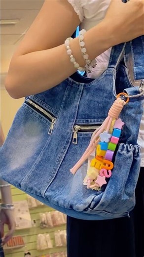 Make a DIY Bead Keychain with us! The perfect summer craft that is beginner friendly.