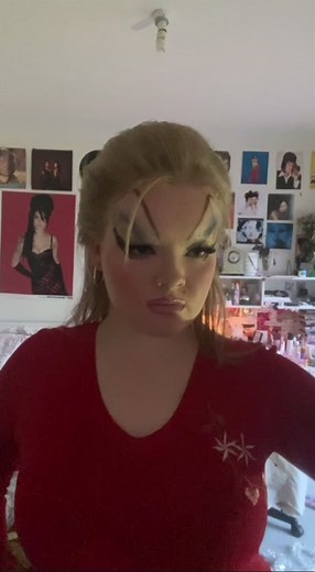 Divine Pink Flamingos Makeup Tutorial