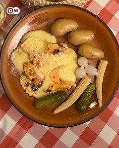 130K views · 1K reactions | 燎 Raclette – you might know it as melted cheese on a tabletop grill. But a real authentic Swiss raclette is made completely differently! Here’s how. | DW Euromaxx | Facebook