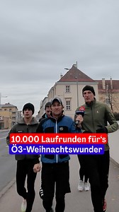🏃‍♂️💪 10.000 Runden in 24 Stunden für Familien in Not in Österreich. 🇦🇹 Das Bundesheer tut was fürs Ö3-Weihnachtswunder und läuft rund um die Theresianische Militärakademie! Dabei werden 1 Euro pro Runde gesammelt. Du kannst mitlaufen oder die Läufer und Läuferinnen anfeuern. Jeder Schritt zählt 👏 ✨ Ö3-Weihnachtswunder ✨ 📝 Wünschen & 💰Spenden ➡️ alle Infos: oe3.orf.at/weihnachtswunder 🎶 ab 19.12. live im Hitradio Ö3 | Hitradio Ö3