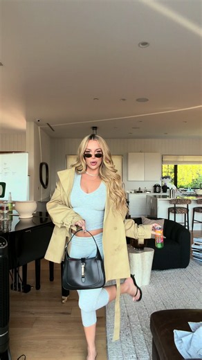 I’m so Jackie Kennedy. ootd ft. @Bloom Nutrition #BloomPartner | jackie kennedy outfits
